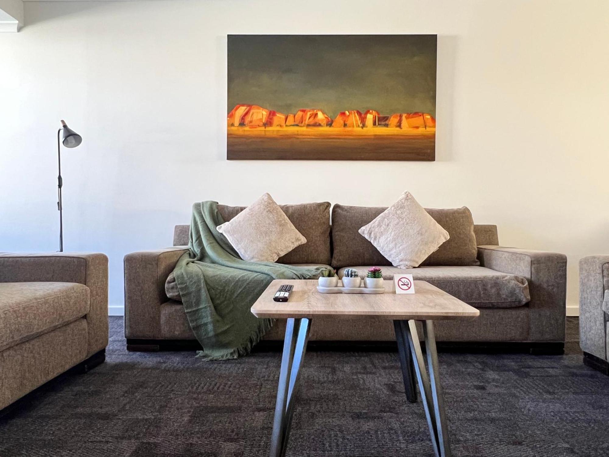 Stay At Alice Springs Hotel Exterior photo
